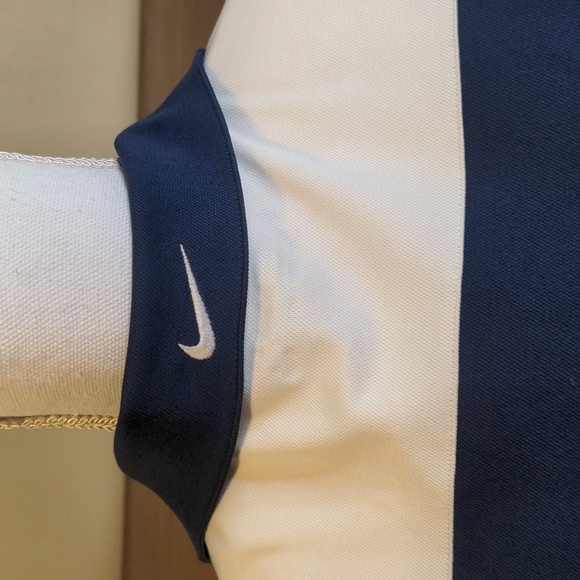 NIKE GOLF DRY FIT NAVY BLUE POLO - Picture 7 of 9